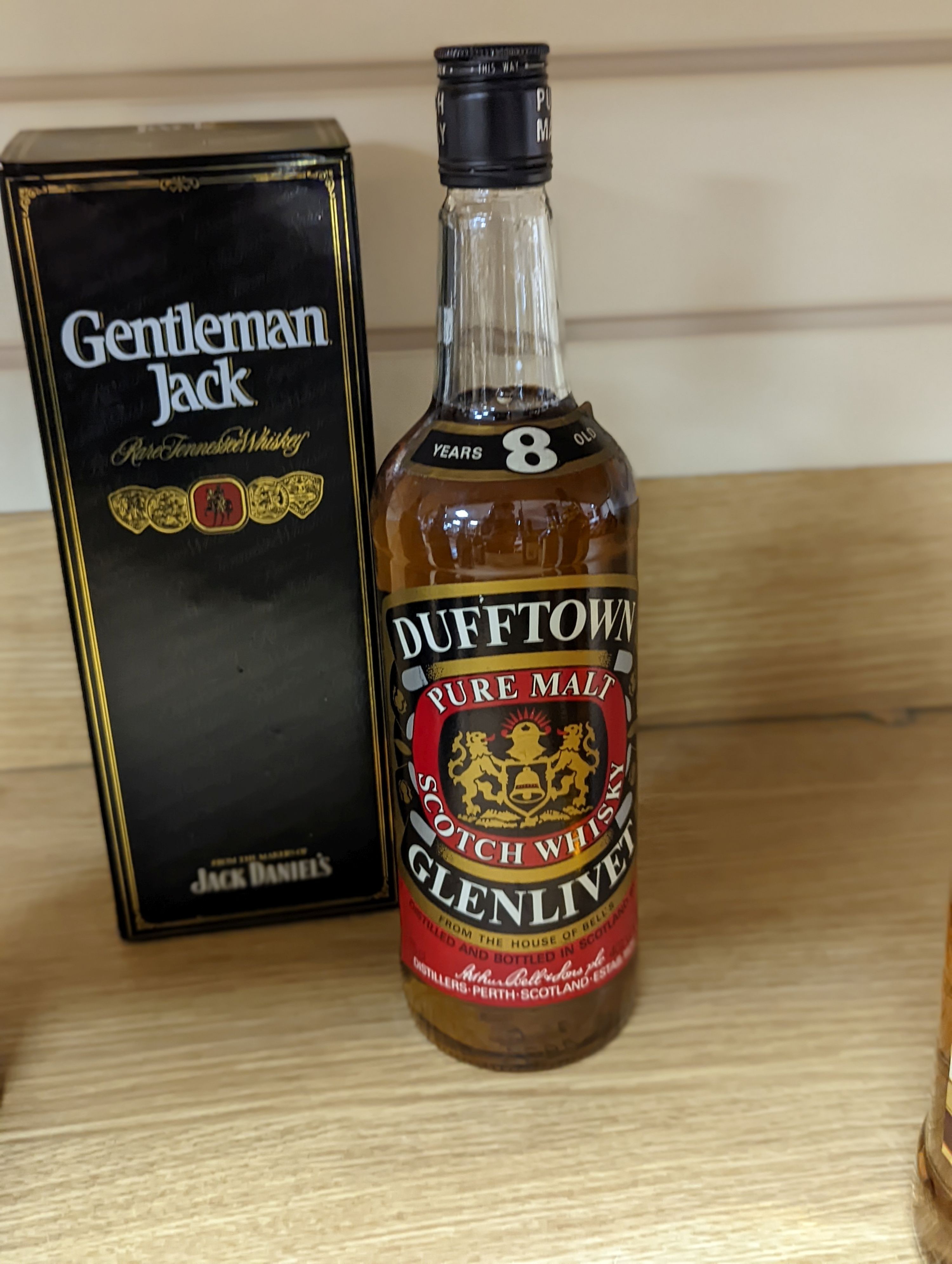 A collection of various whiskies and champagnes (12 bottles)